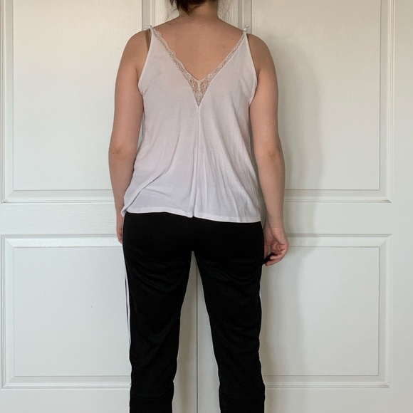 White lace deep v neck tank top - Picture 5 of 5